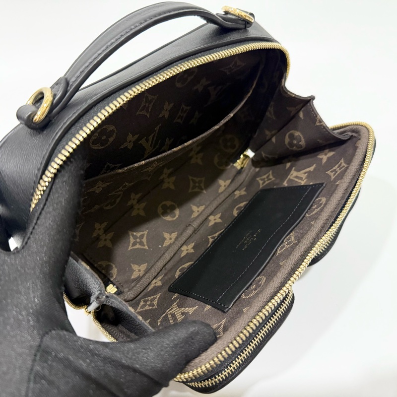 LV黑色壓紋牛皮UTILITY雙口袋肩背包M80450-7