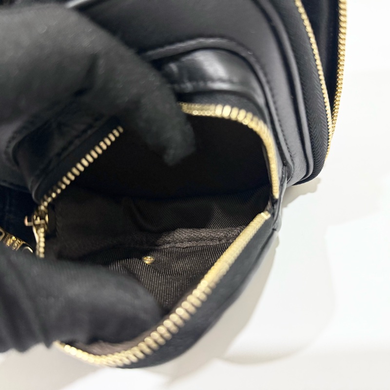 LV黑色壓紋牛皮UTILITY雙口袋肩背包M80450-14