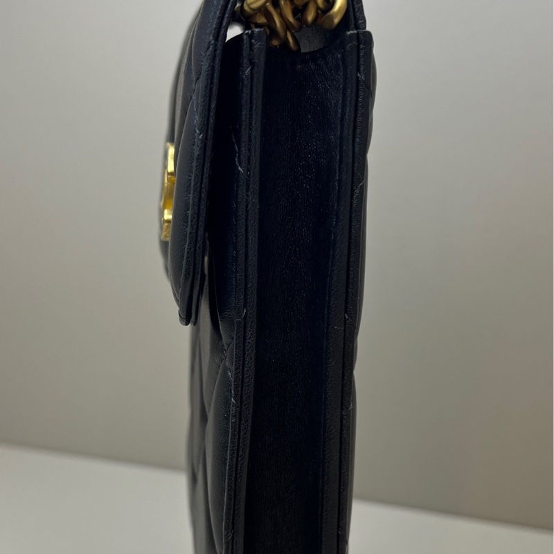 Chanel 黑金琺瑯扣手機包 尺寸約10*17cm 鐳射31開帶卡-11
