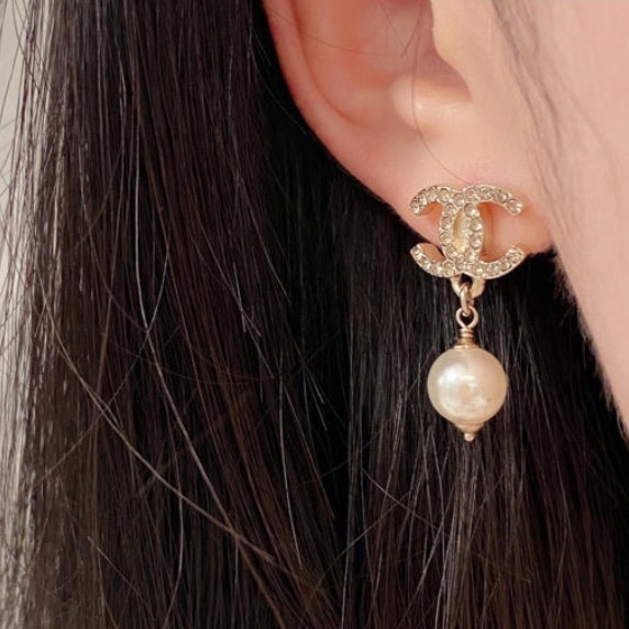 Chanel 滿鑽雙C珍珠吊墜耳環-2
