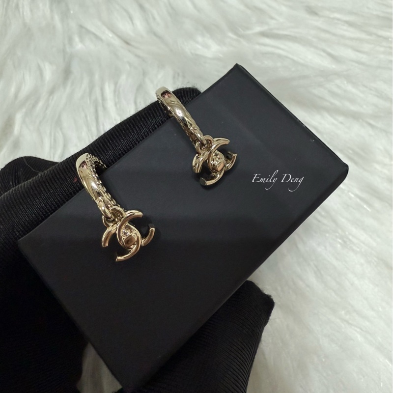 Chanel 垂墜書包扣耳環-7