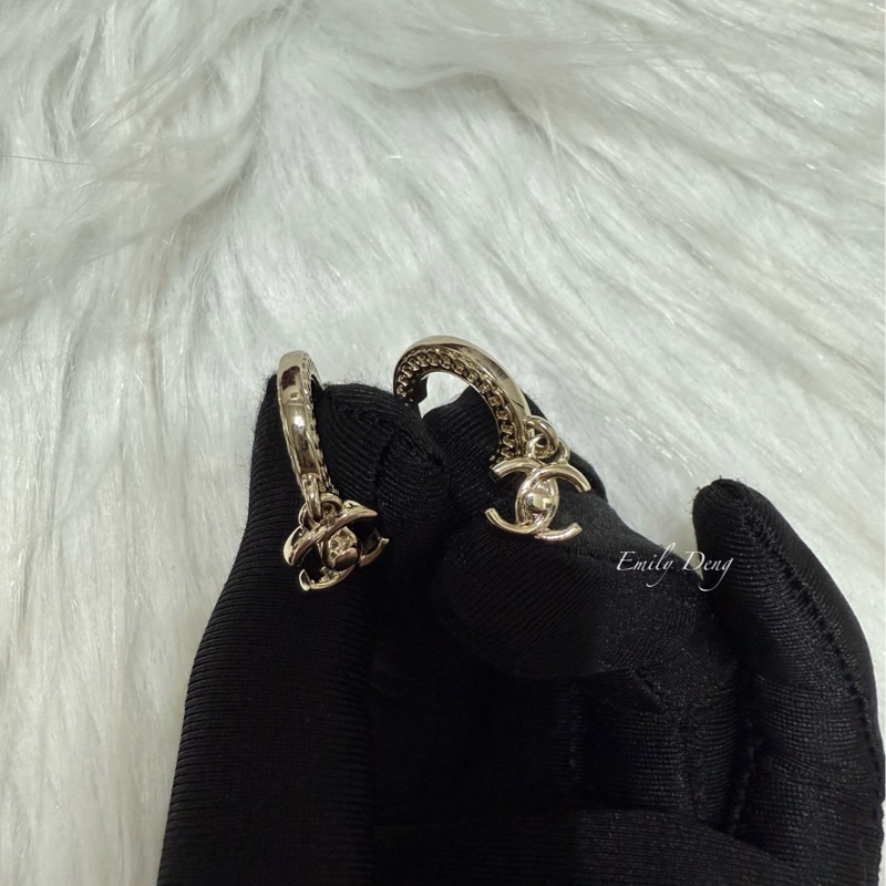 Chanel 垂墜書包扣耳環-8