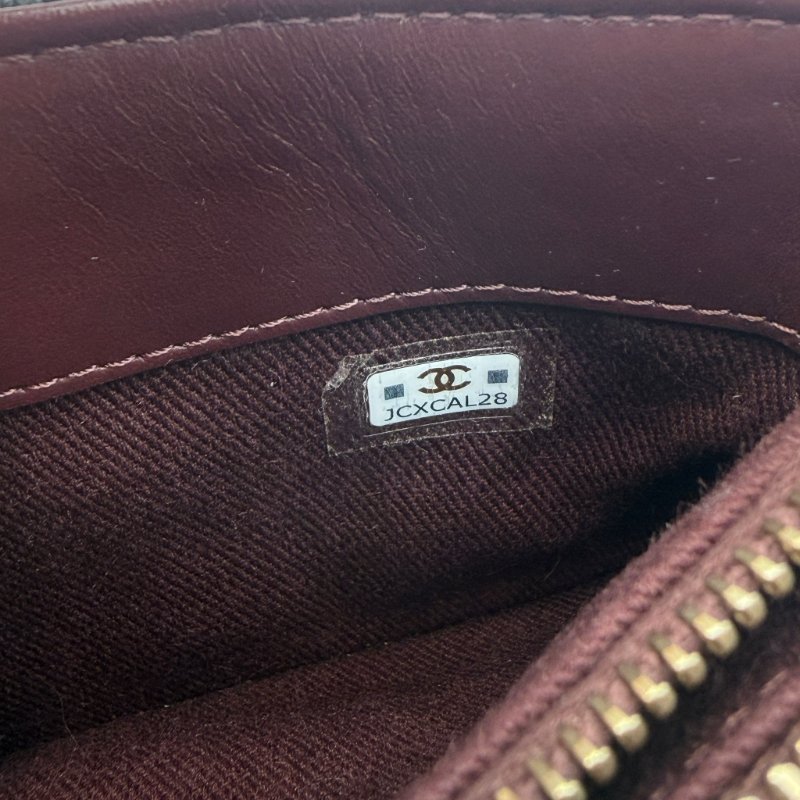 CHANEL  Phone holder with chain 菱格紋設計皮穿鏈肩帶 荔枝牛皮 手機袋-6