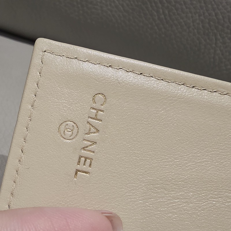 【Chanel】Chanel 19 mini 米色羊皮三折短夾 有零錢袋-8