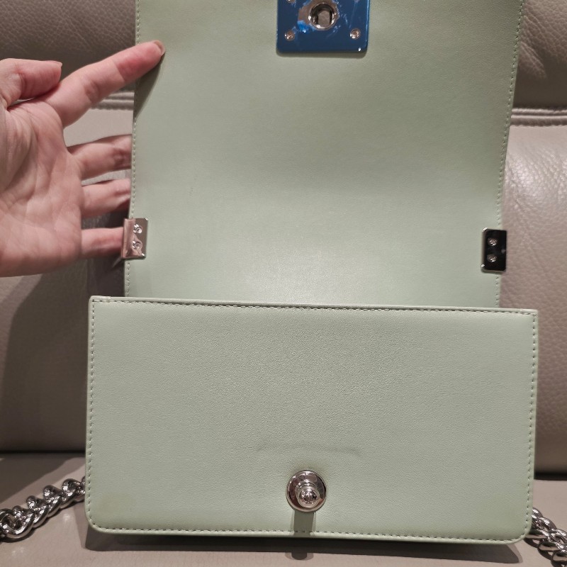 【Chanel】山形紋boy 20 牛油果綠-5