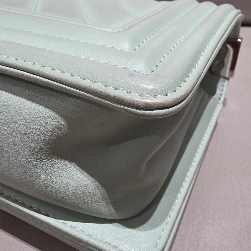 【Chanel】山形紋boy 20 牛油果綠-42