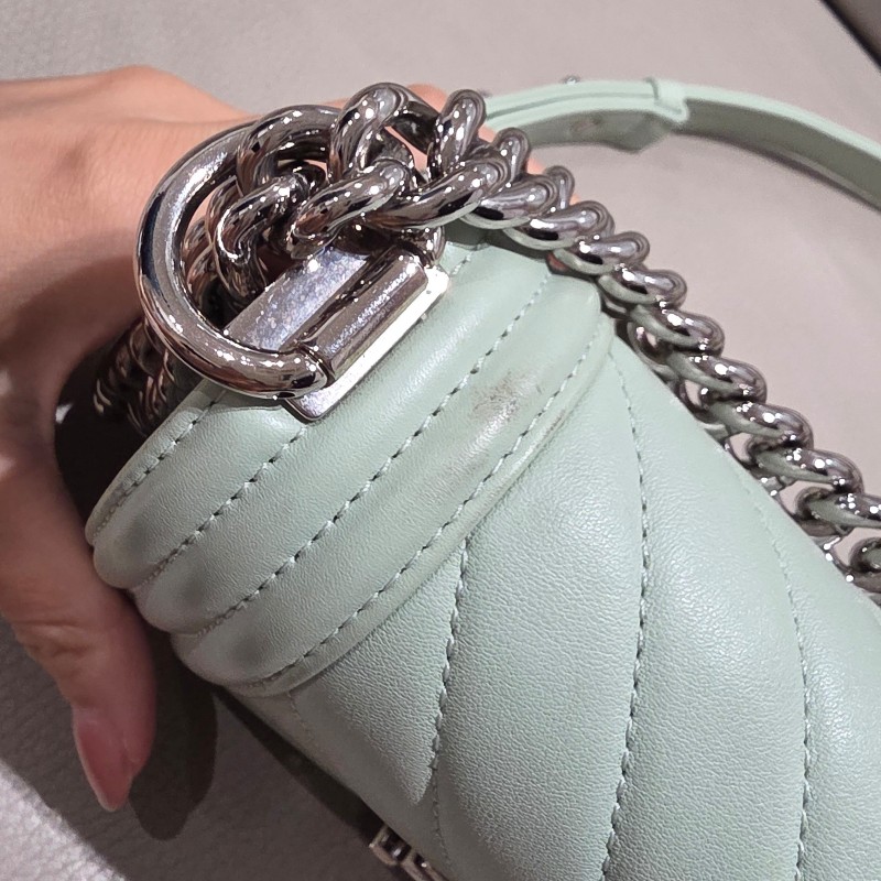 【Chanel】山形紋boy 20 牛油果綠-47