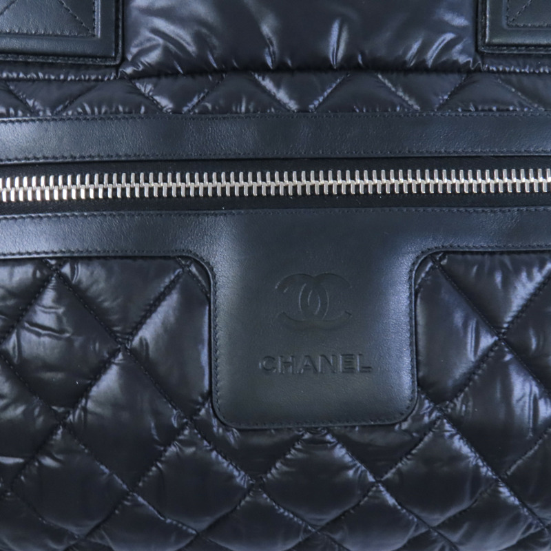 CHANEL 尼龍Coco Cocoon Large銀扣肩背袋-17