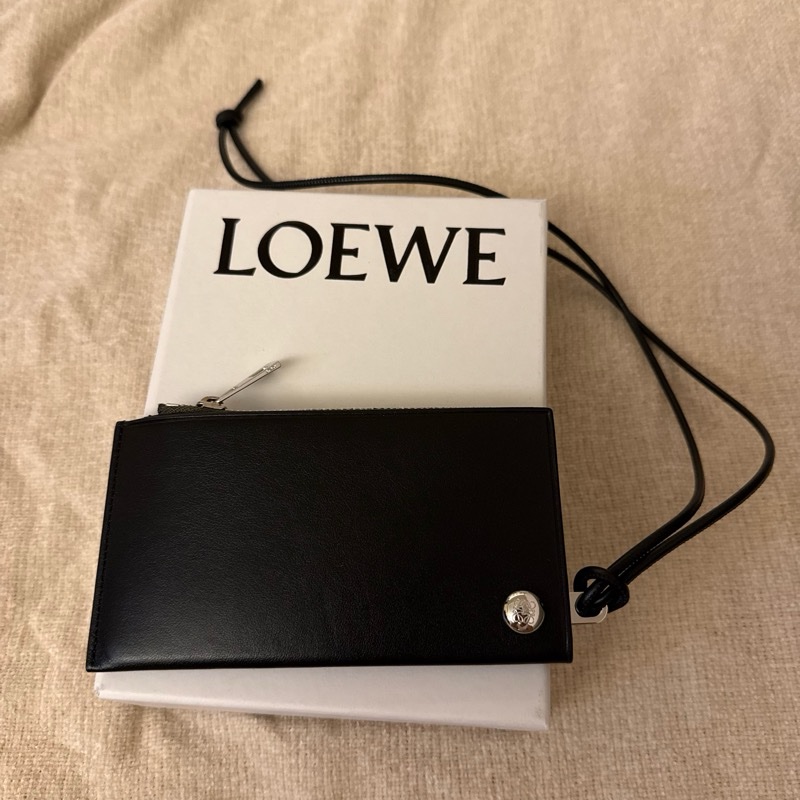 Loewe Pebble Card holder 卡夾附掛繩-6