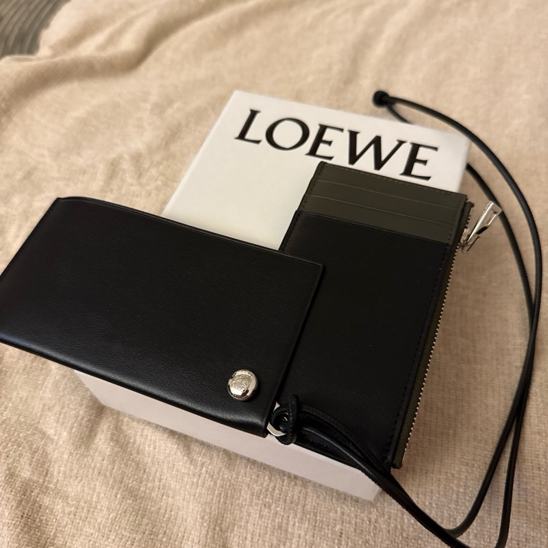 Loewe Pebble Card holder 卡夾附掛繩-7