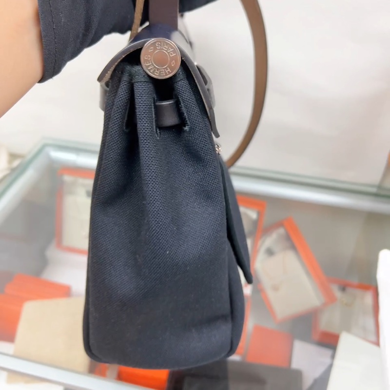 Hermes herbag 31 深藍色Y刻-4