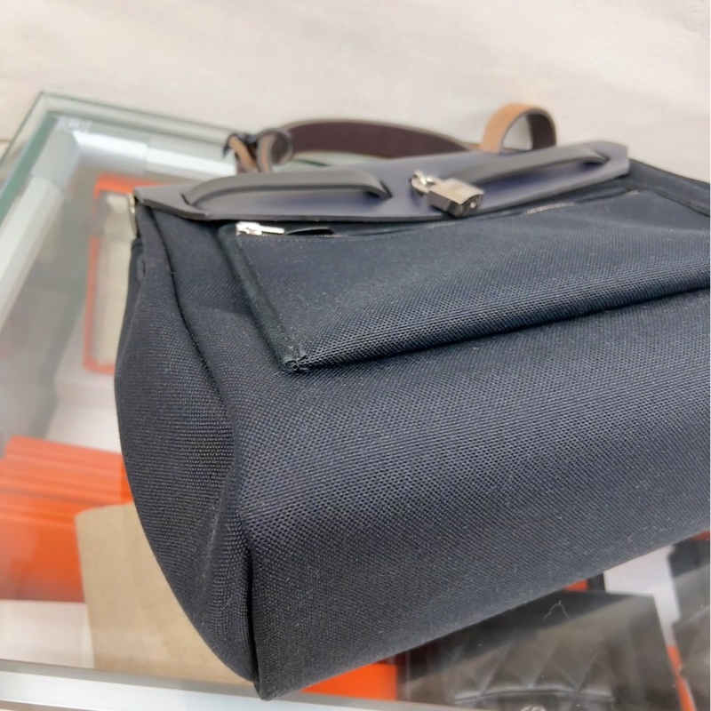 Hermes herbag 31 深藍色Y刻-6