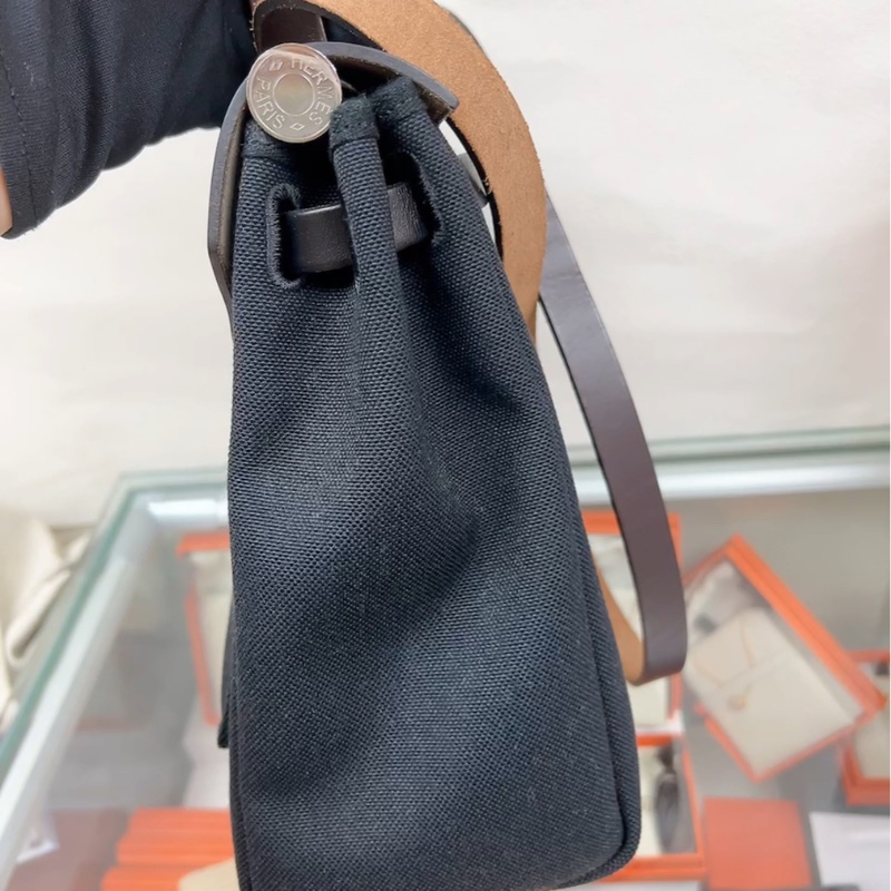 Hermes herbag 31 深藍色Y刻-8