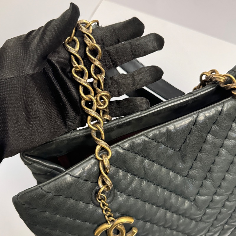 （超稀有⏰） Chanel 復古牛皮 單肩托特包 專櫃28萬！-13