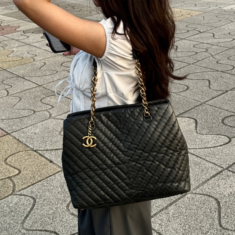 (超稀有⏰) Chanel 復古牛皮 單肩托特包 專櫃28萬!-31