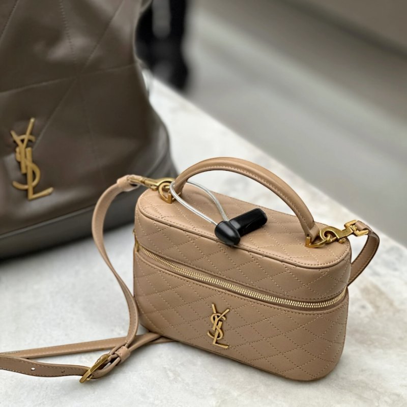 ✨快閃特價✨Saint Lauent 766731 YSL 小羊皮 Gaby Vanity 包 太妃糖奶茶色-1