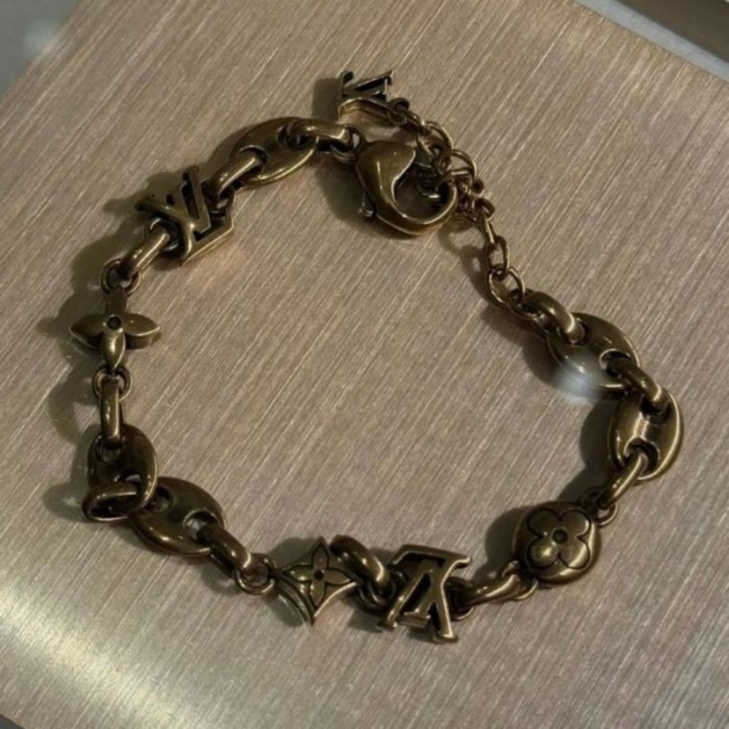 全新 
LV Sailor 金色金屬手鍊 M02746-2
