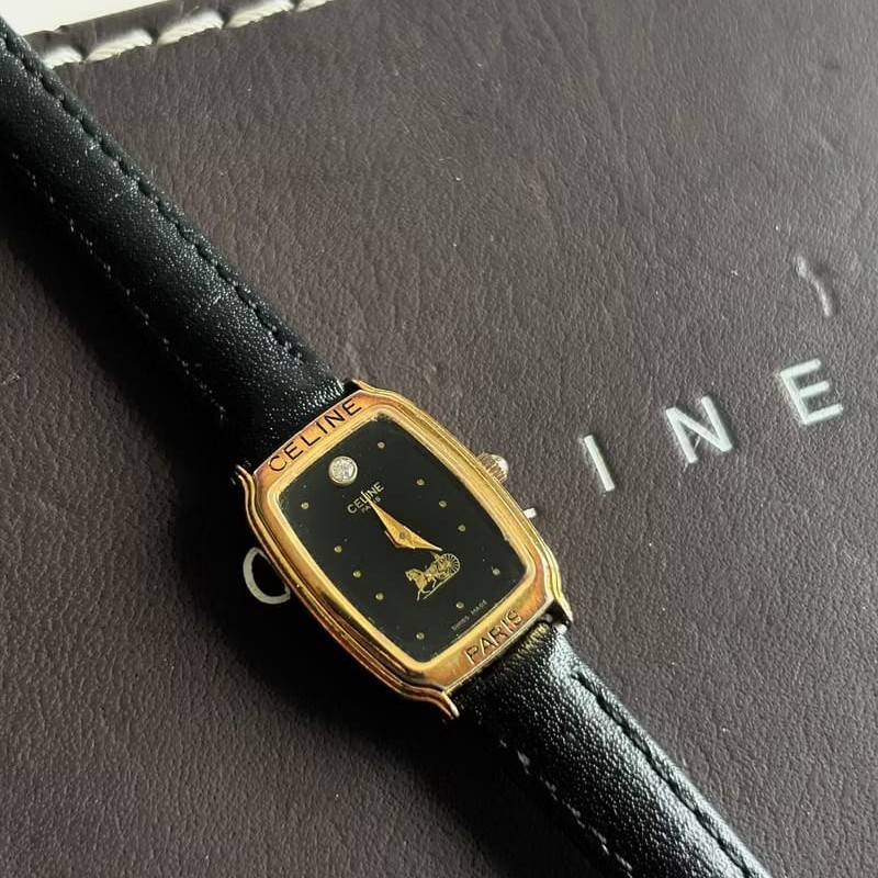 【LA LUNE】絕版古董錶 Celine 黑金色皮革錶帶馬車手錶 石英中古二手錶 腕錶-0