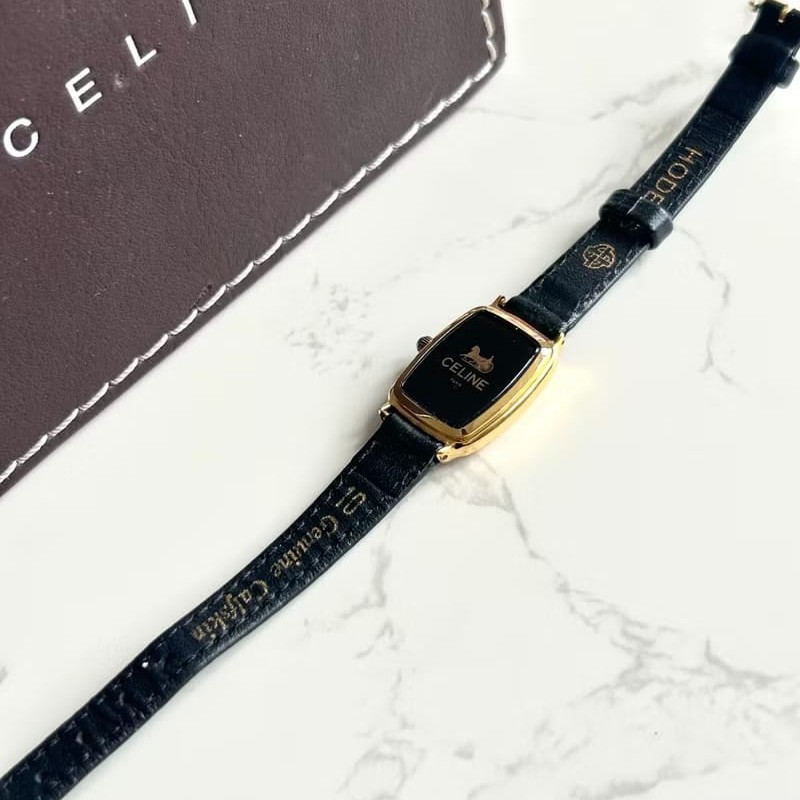 【LA LUNE】絕版古董錶 Celine 黑金色皮革錶帶馬車手錶 石英中古二手錶 腕錶-4