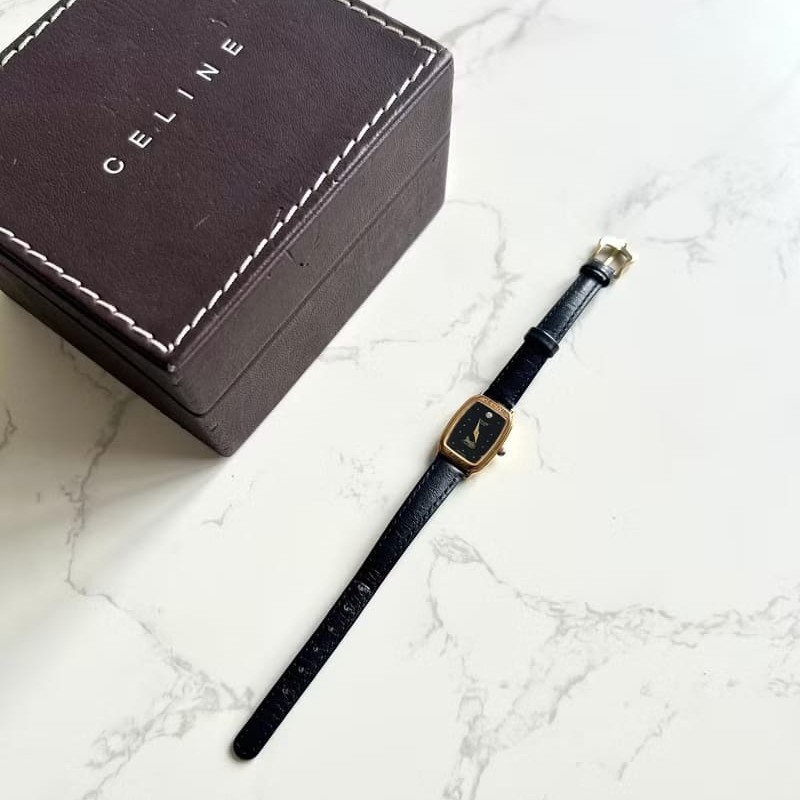 【LA LUNE】絕版古董錶 Celine 黑金色皮革錶帶馬車手錶 石英中古二手錶 腕錶-6