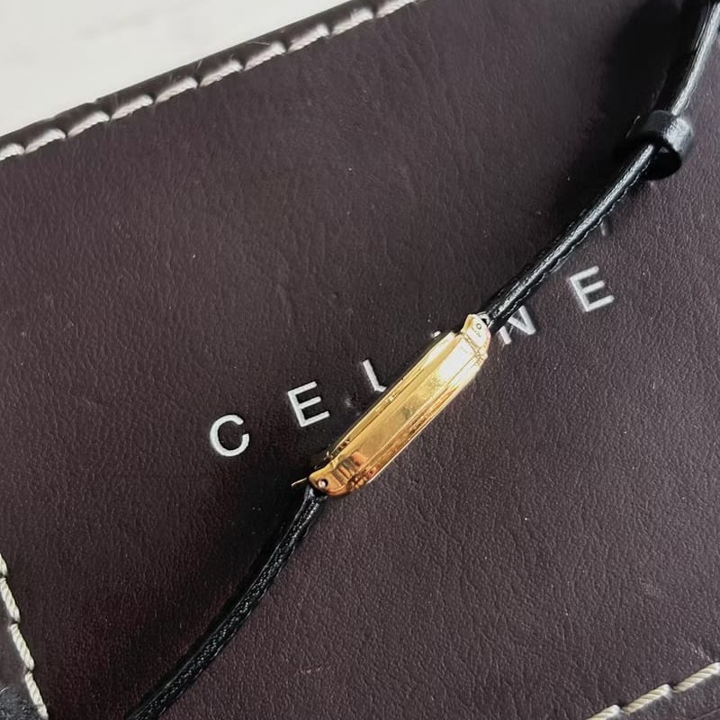【LA LUNE】絕版古董錶 Celine 黑金色皮革錶帶馬車手錶 石英中古二手錶 腕錶-7