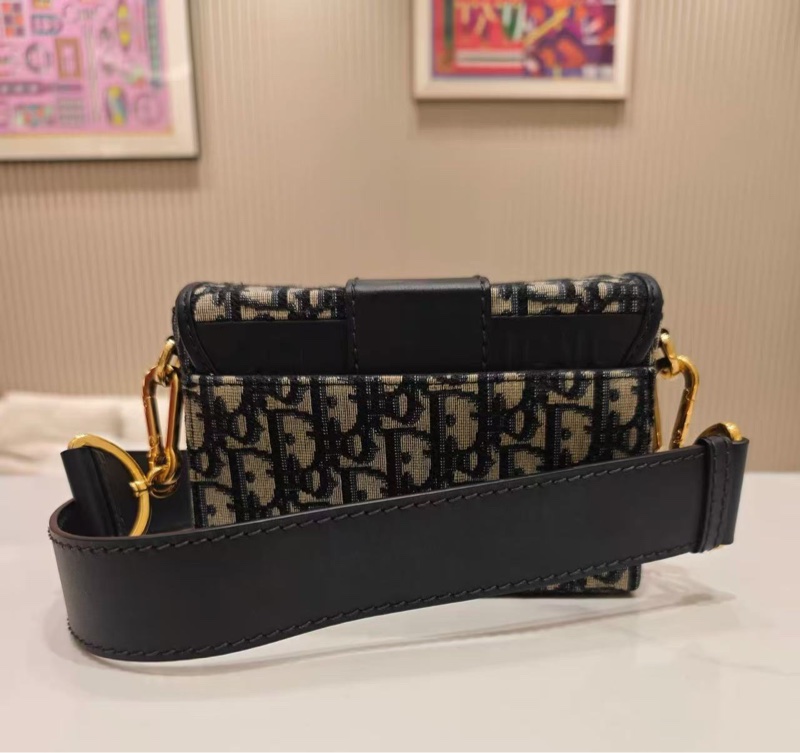 DIOR 藍色老花金扣mini蒙田盒子包 18*12*5.5 99新配件塵袋-1