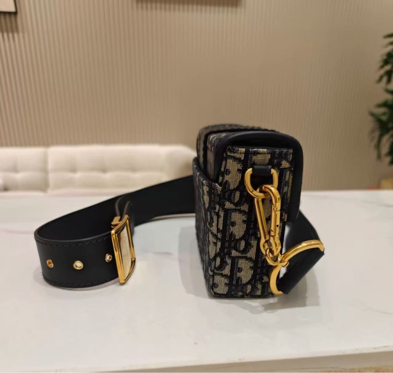 DIOR 藍色老花金扣mini蒙田盒子包 18*12*5.5 99新配件塵袋-3
