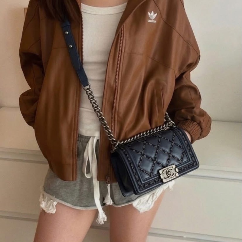 全配🈶購證♥️ 香奈兒海軍藍leboy小號-1