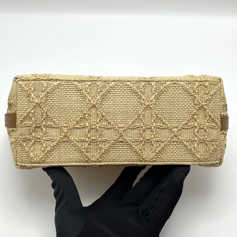 DIOR 自然拼棕色金扣草編飯盒肩背包8.5*14.5*10 全新閒置配件塵袋購證-3
