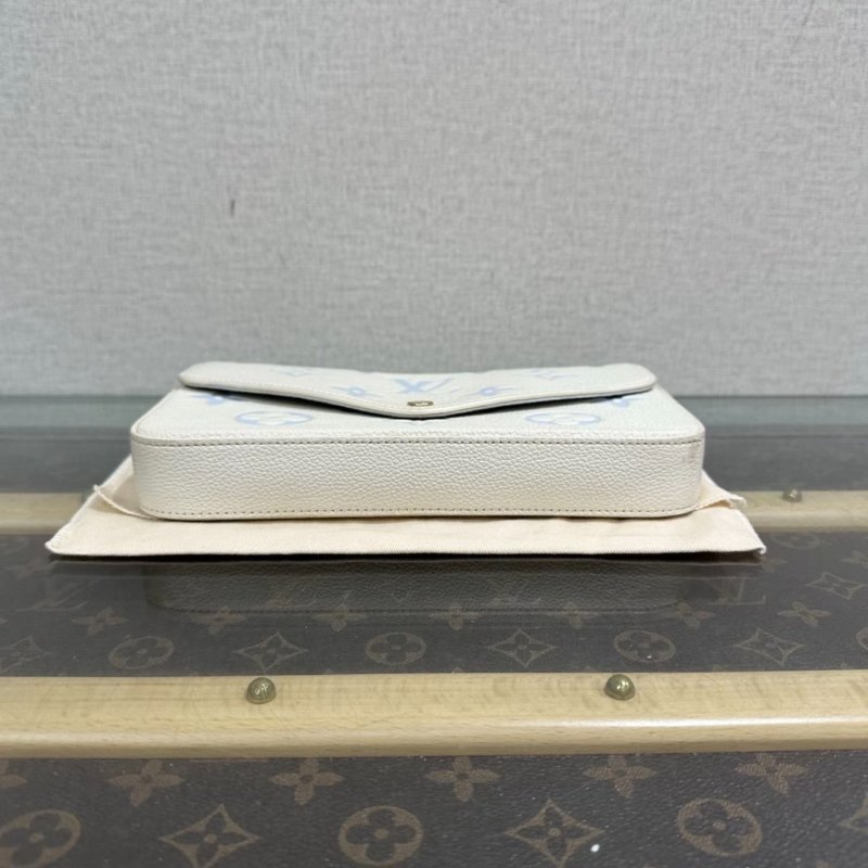 LV 拼色金扣三合一肩背斜背鏈條包芯片款21*12*3 99新 配件塵袋-3