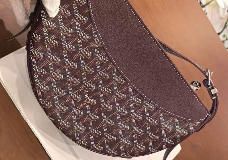 GOYARD Hirondelle Y字老花酒紅色肩背斜背燕子包25*17*6 98新配件塵袋-1