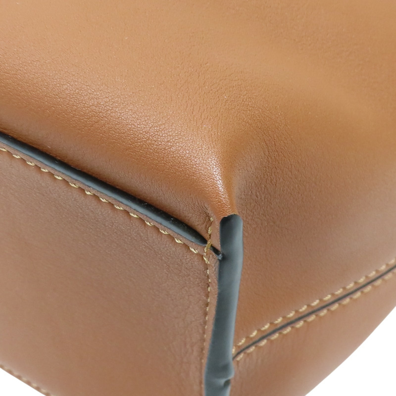 棕色 小牛皮 Cubi 小型 肩背包【LOEWE 羅威】 B906Q63X04-11