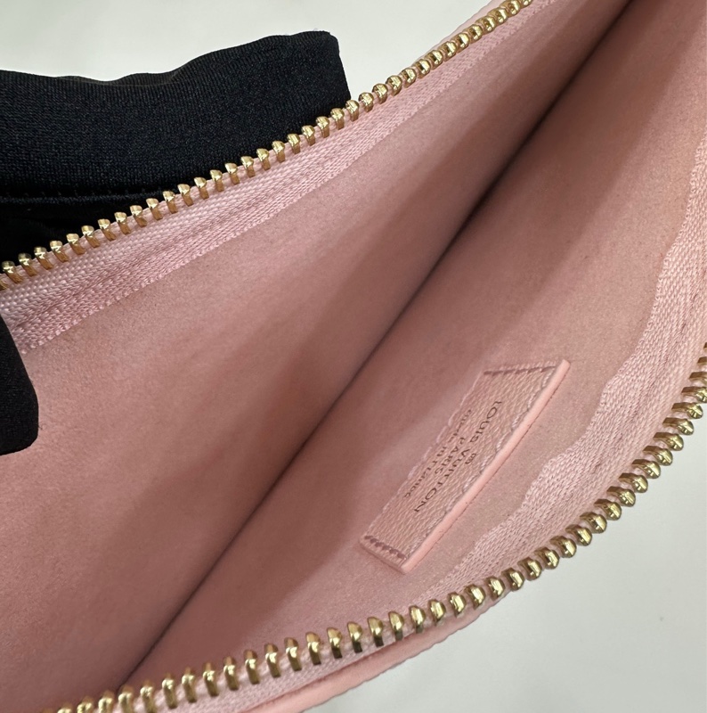 LV全皮carryall，櫻花粉紅小號 25年新色-7