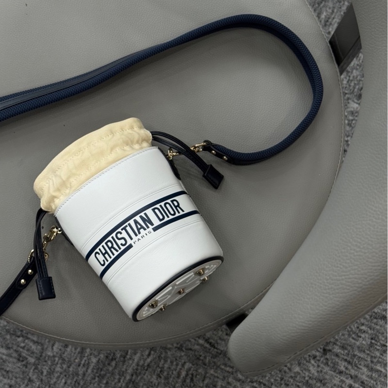 Dior vibe白色小水桶包-0
