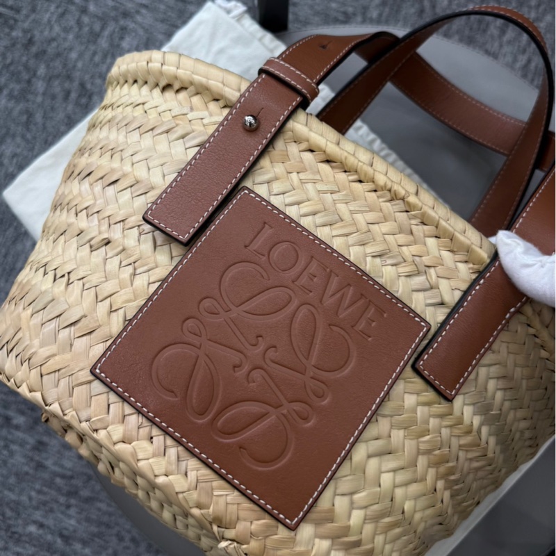 Loewe 小號草編包-2