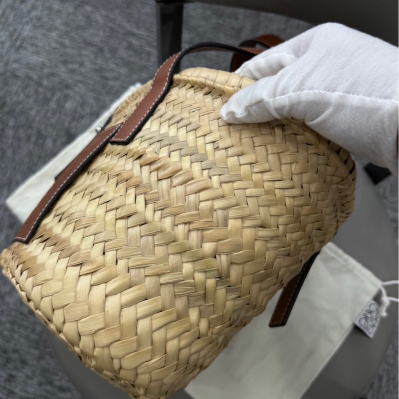 Loewe 小號草編包-3
