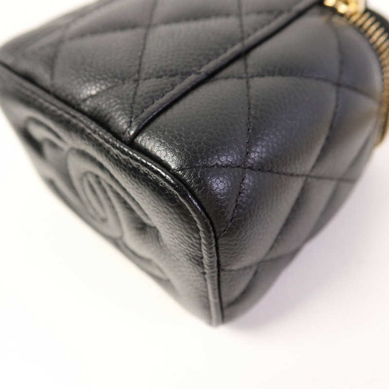 CHANEL 牛皮皮革Vanity Case金扣鏈帶肩背袋-12