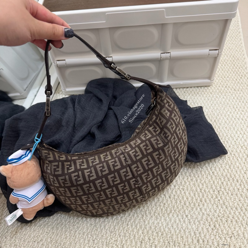 Fendi Zucchino 老花半月包🫰🏻-0