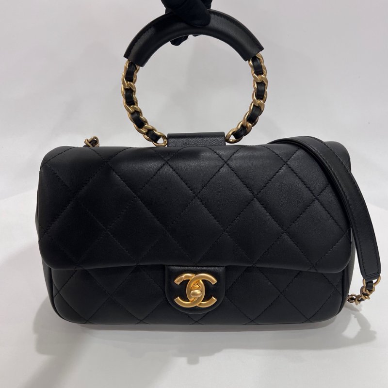 CHANEL HANDLE 黑羊皮季節款圓環28開-0
