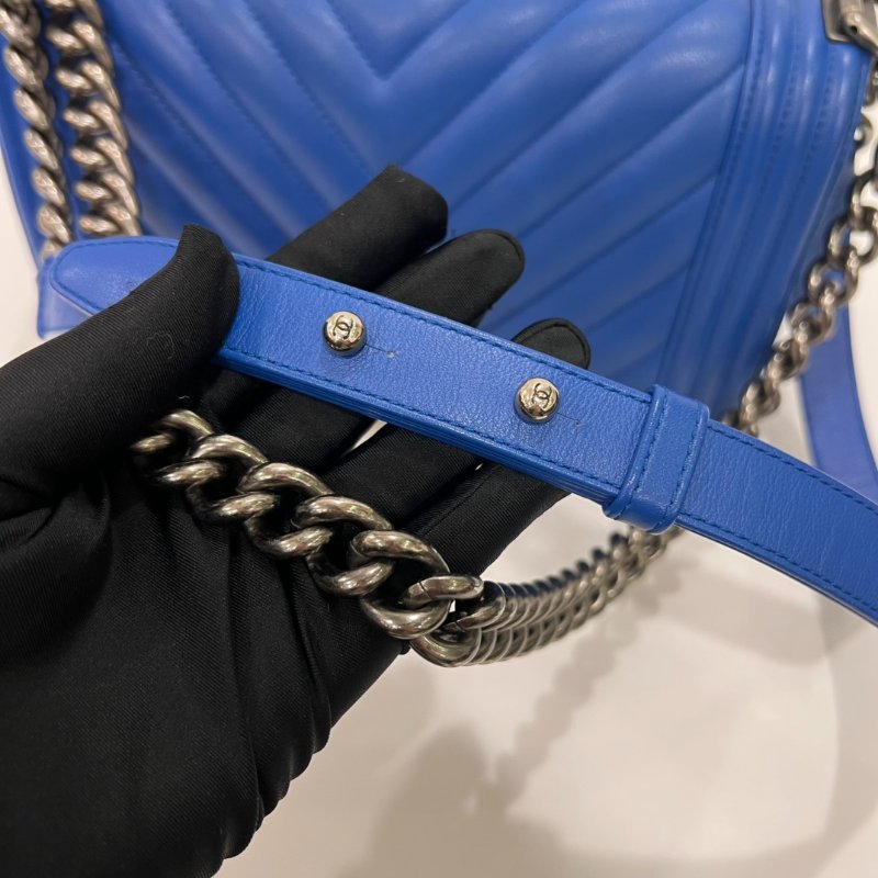 CHANEL BOY20 山型紋鍊條側肩包藍22開-8