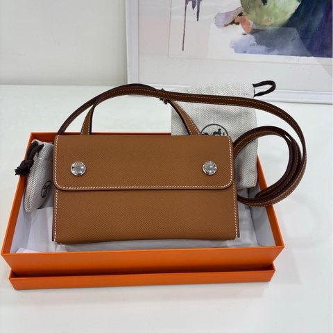 Hermes 愛馬仕Snap wallet 肩背斜背包 金棕銀扣 Epsom皮 W刻 閒置未使用過