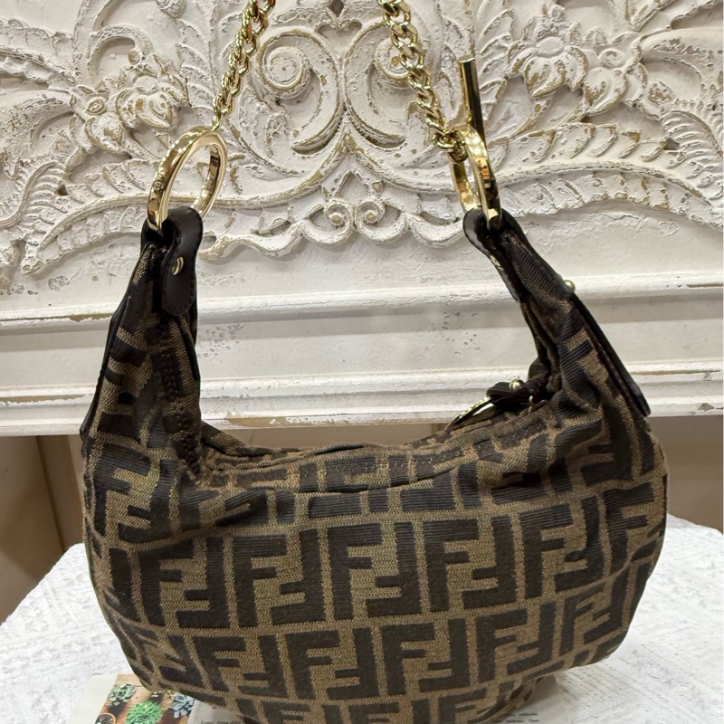 Fendi 月亮包-1