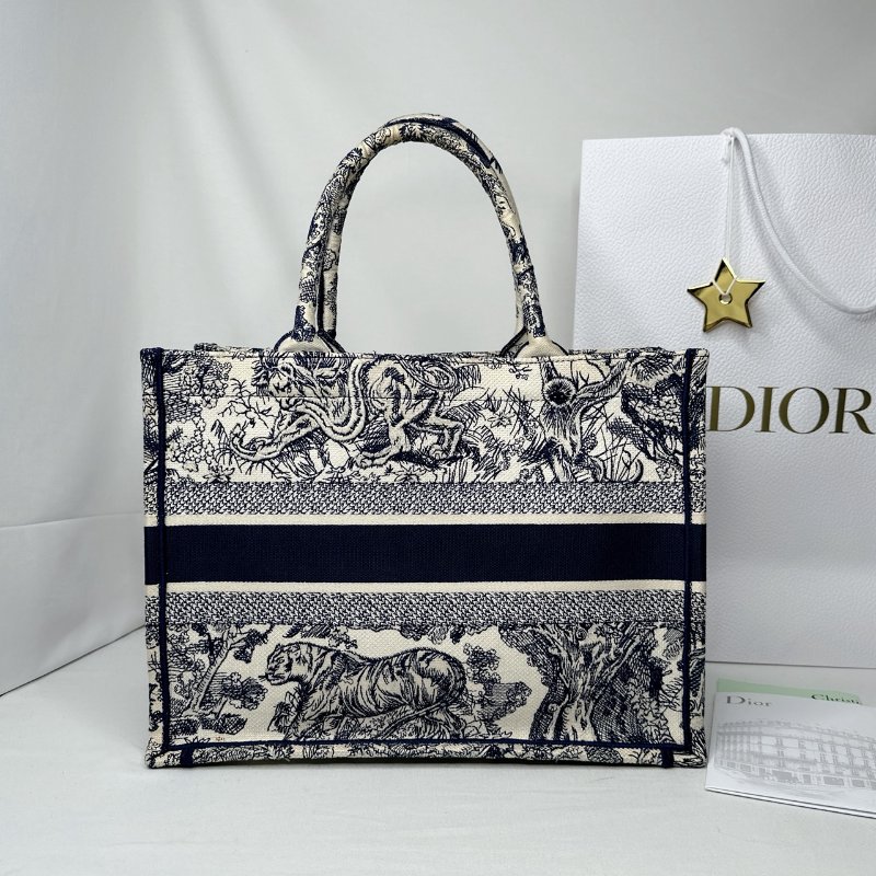 DIOR 中款Book Tote動物園托特包-1