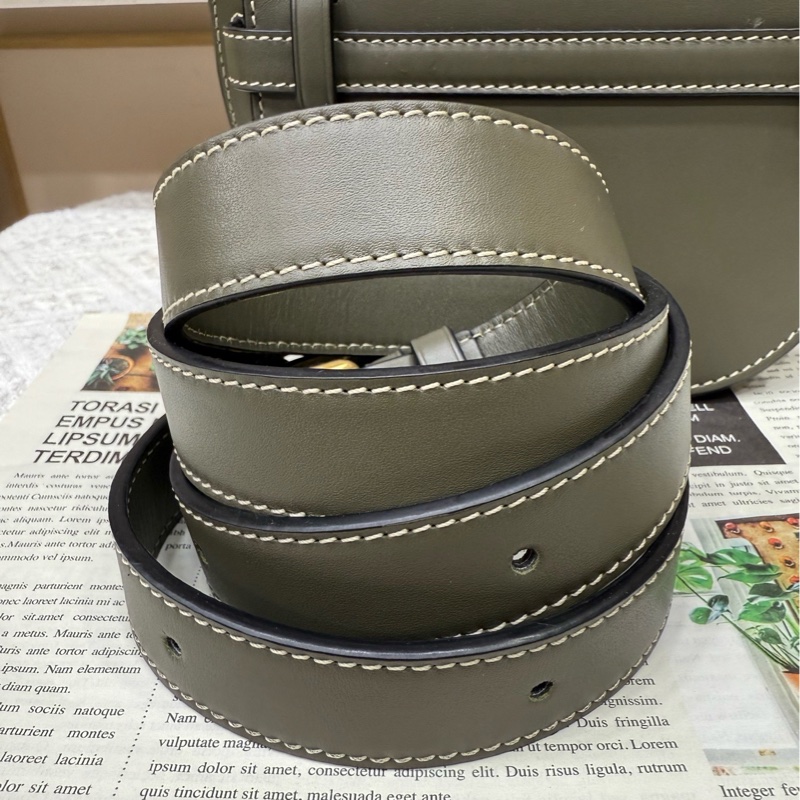 Loewe mini 繩結包 腰包款-2