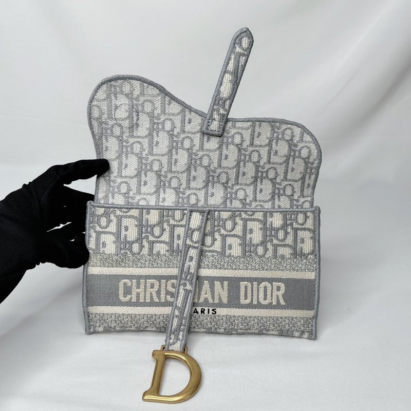 DIOR Saddle淺灰緹花刺繡腰包-4