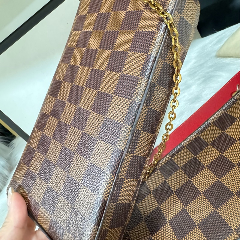 Lv 三合一 斜背鏈包-7