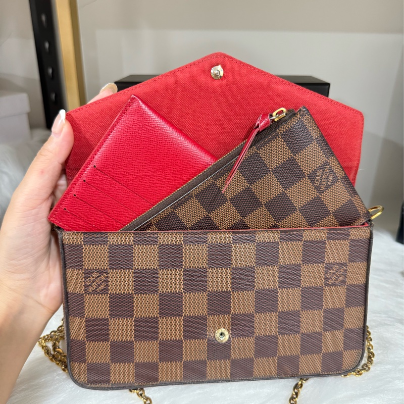Lv 三合一 斜背鏈包-35