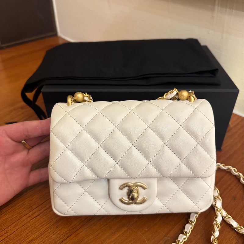 CHANEL 白羊皮菱格珍珠手提鏈包 超級美💕-0