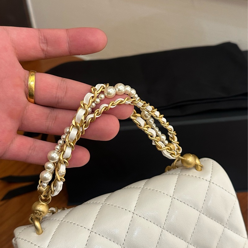 CHANEL 白羊皮菱格珍珠手提鏈包 超級美💕-9