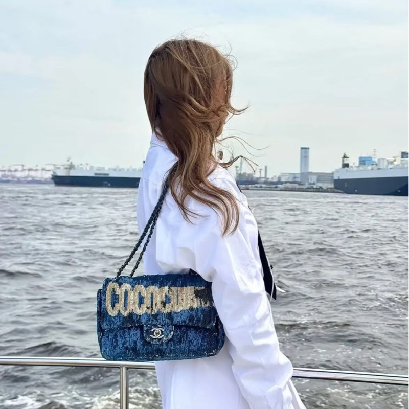 「JL精品代購」9新 Chanel稀有美品秀款古巴限定藍色亮片CF雙鏈條翻蓋包-2